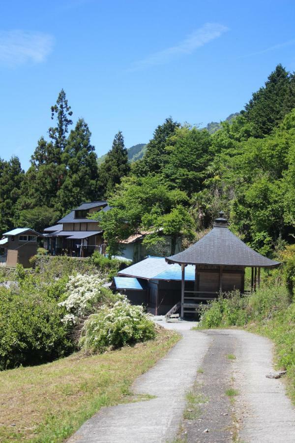 Guesthouse Boro-Ya Otoyocho Экстерьер фото